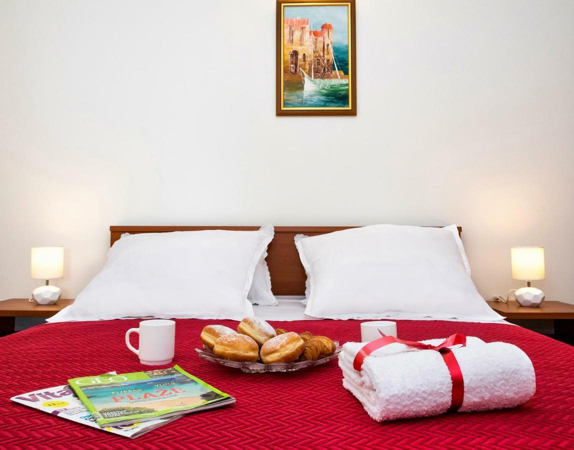 Apartmani Ami Подстрана Экстерьер фото